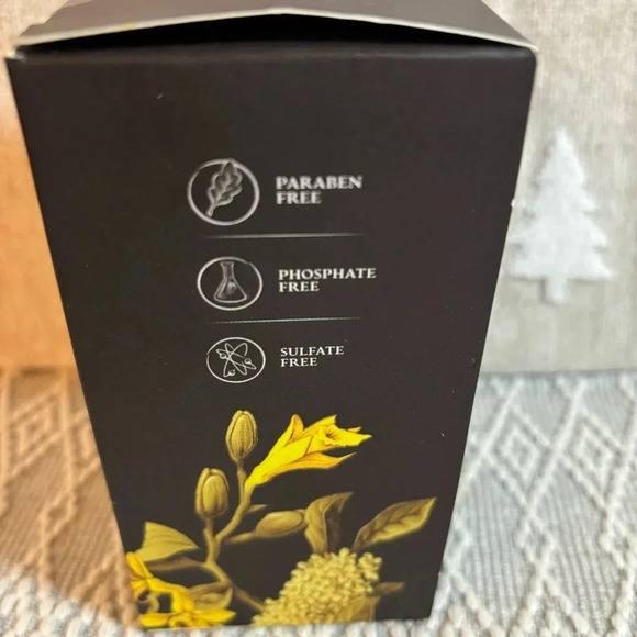 Blue Stallion Farm Peach Brûlée Body Oil. 8.45 fl oz. Sealed in box. - Picture 3 of 6